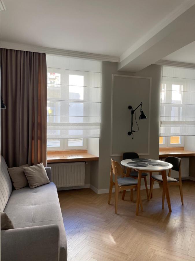 Mey Appartment On Rynok Square Lviv Ngoại thất bức ảnh
