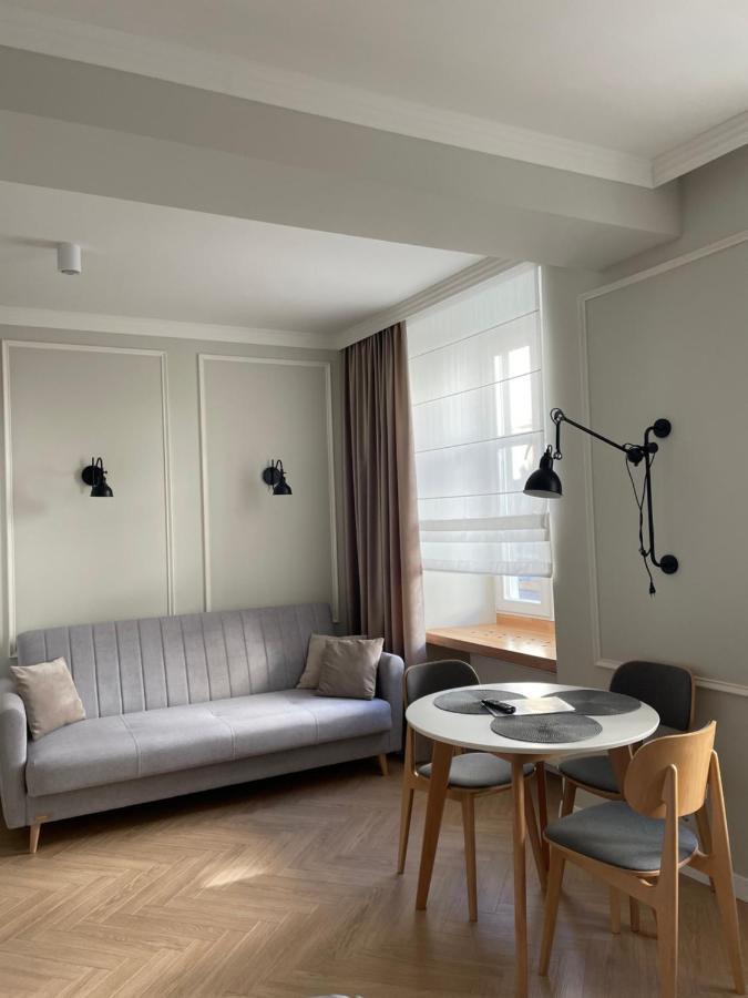 Mey Appartment On Rynok Square Lviv Ngoại thất bức ảnh